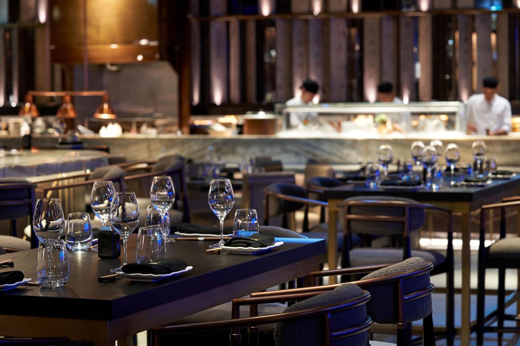 Marriott Resort Palm Jumeirah, Dubaj Kültér fotó The interior of the restaurant