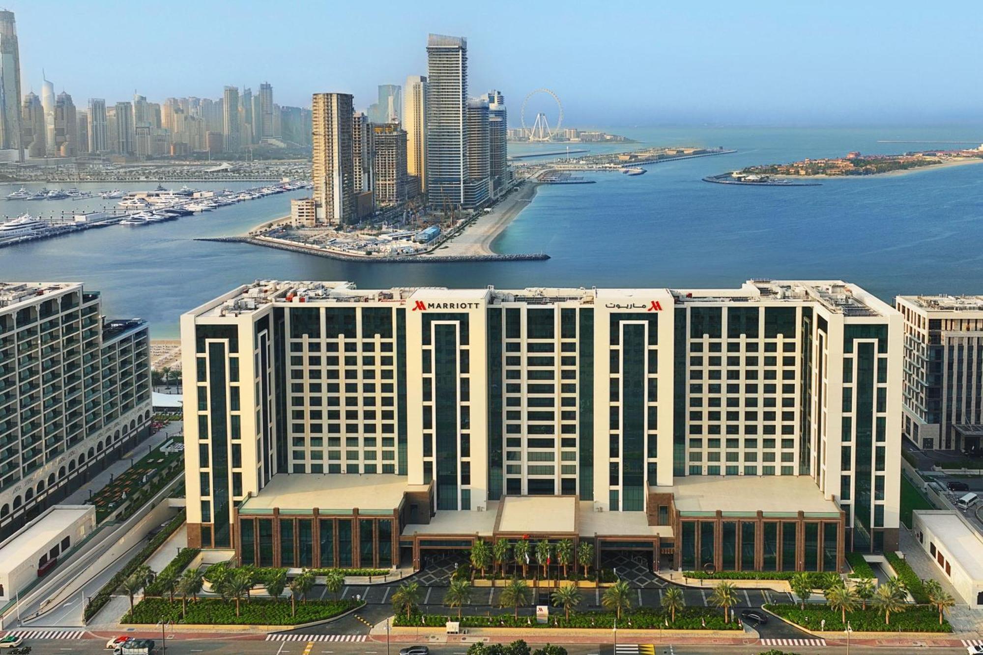 Marriott Resort Palm Jumeirah, Dubaj Kültér fotó The hotel in 2016